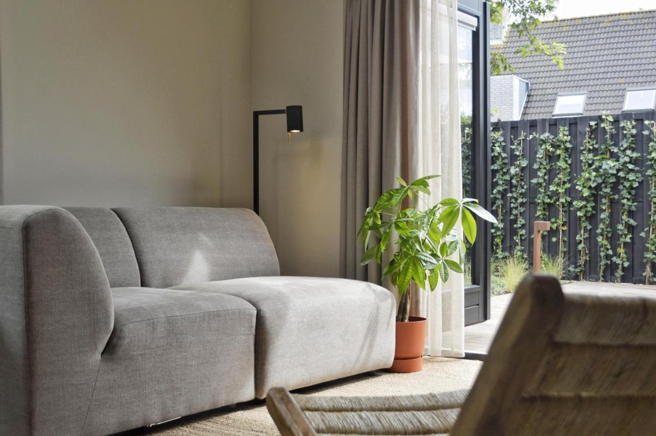 Van Heeckeren Apartments & Suites Buren 比伦 外观 照片